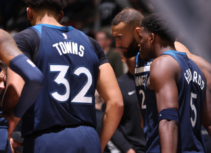 魔术再获胜！罗西尔助攻率先尝胜