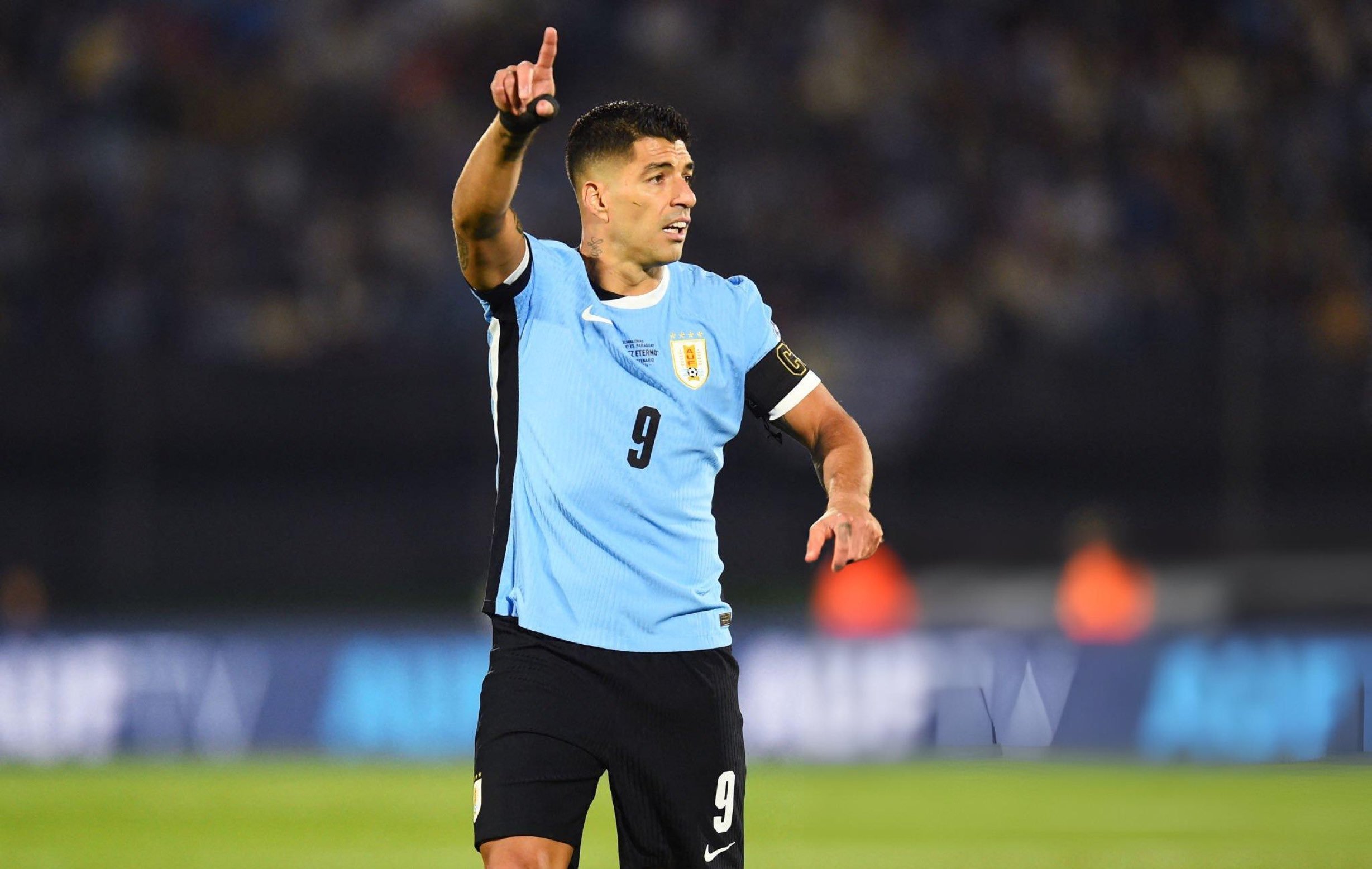 荷兰逆转智利,苏亚雷斯打破历史纪录的简单介绍 荷兰逆转智利,苏亚雷斯打破历史纪录的简单介绍