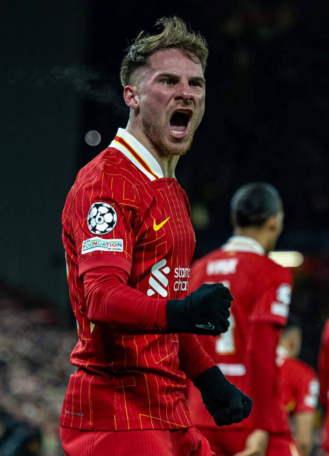 利物浦队表现抢眼，晋级欧洲联赛