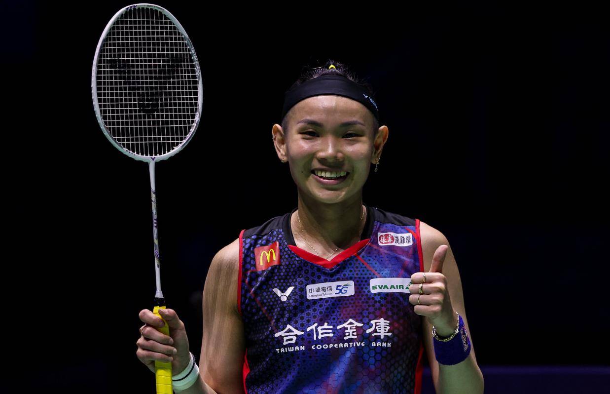 包含马来西亚羽毛球队血洗印尼羽毛球队，戴资颖统治全场的词条