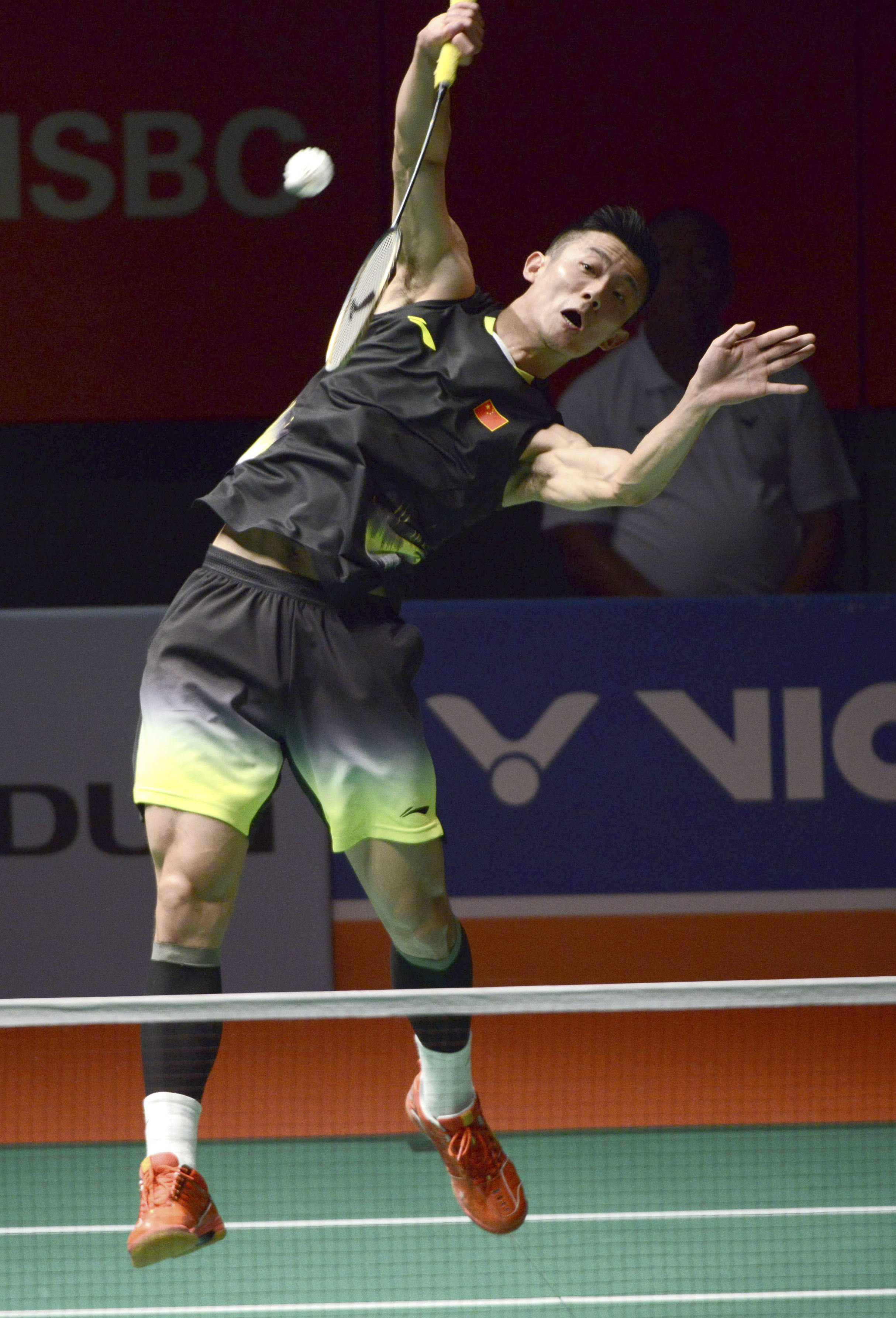 包含印尼羽毛球队绝杀英格兰羽毛球队，谌龙统治全场的词条