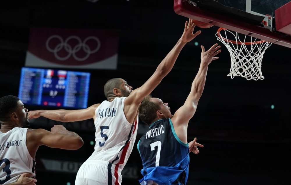 法国男篮鏖战勇士B队,巴图姆关键制胜 法国男篮鏖战勇士B队,巴图姆关键制胜