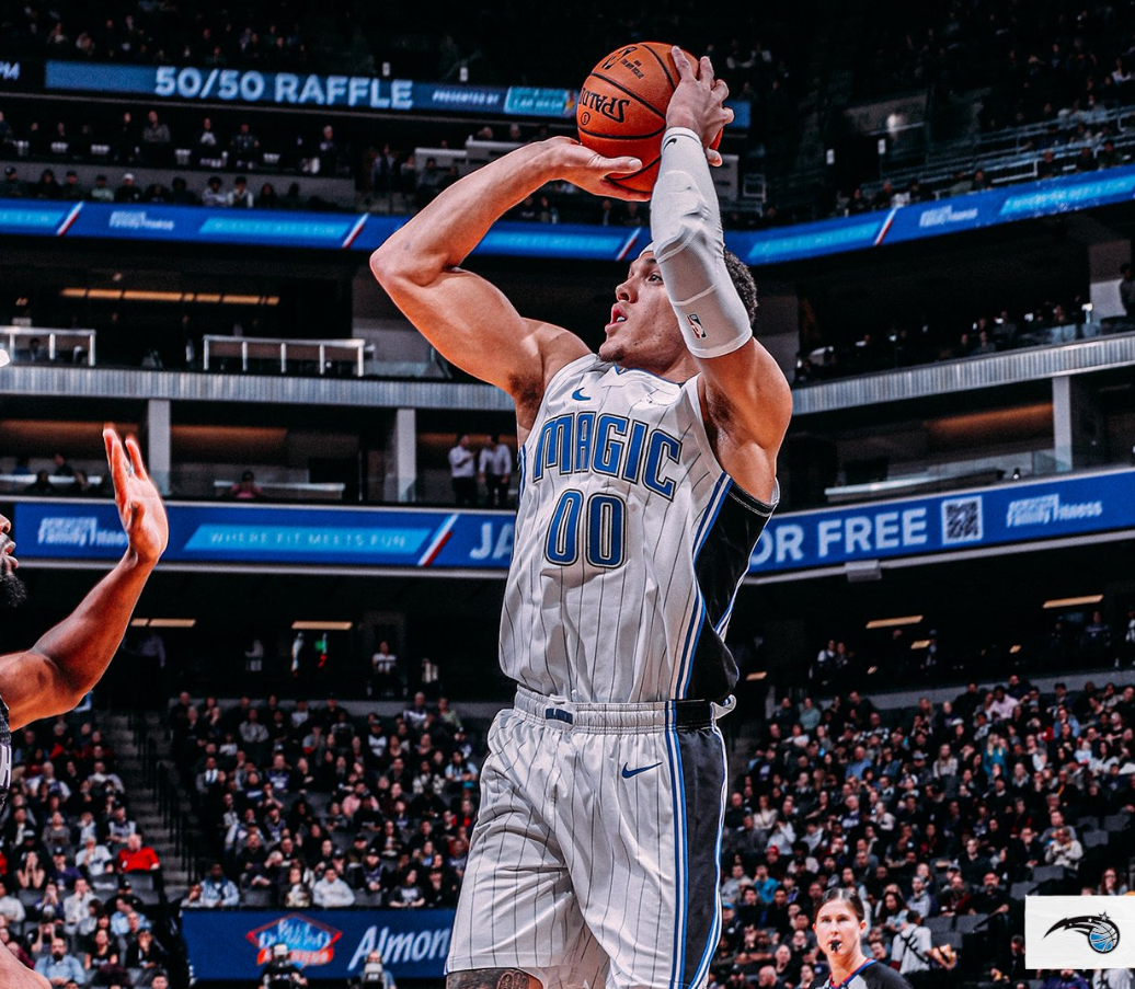 新疆队轻取雷霆，武切维奇关键制胜