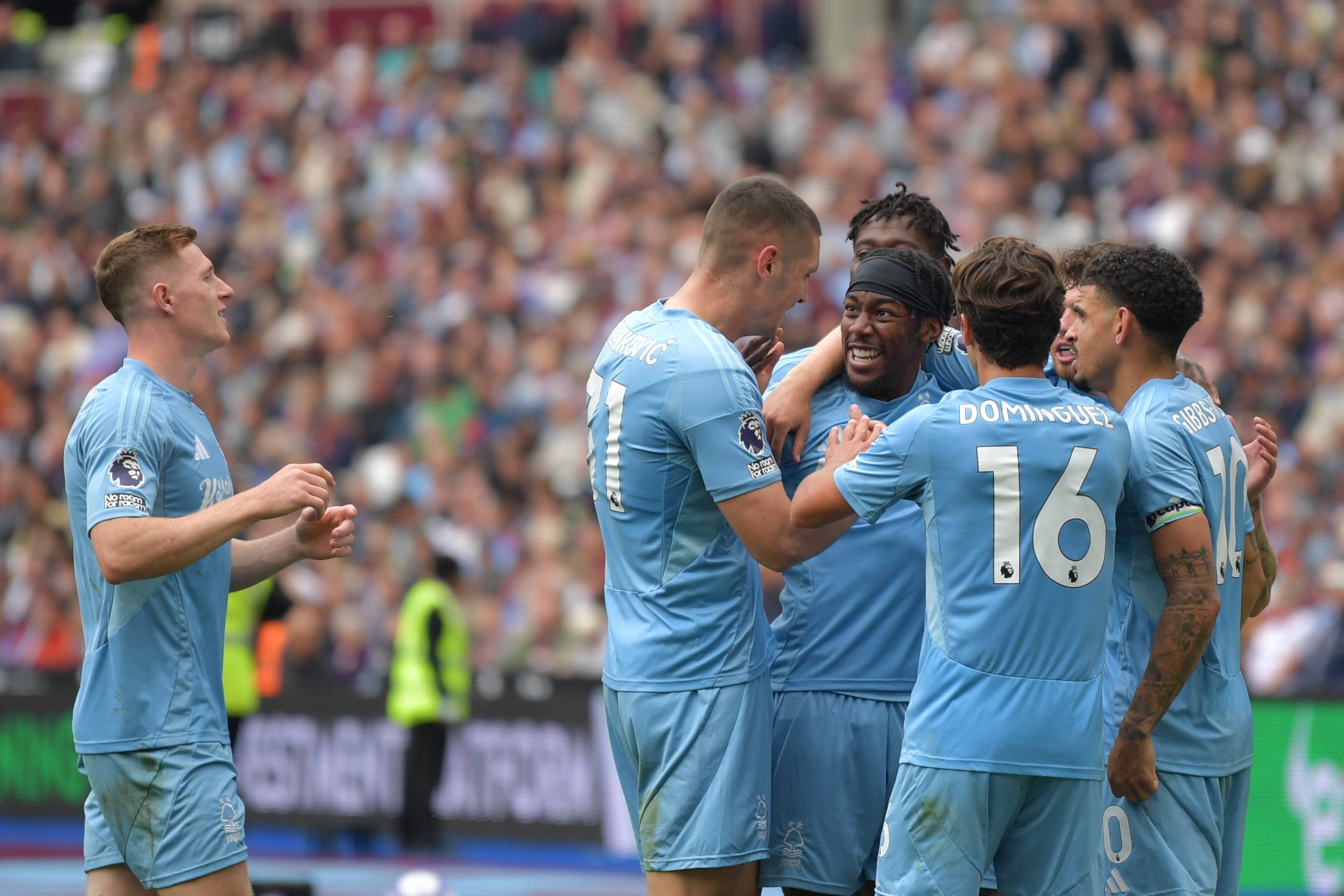 西汉姆联客场战胜诺维奇，取得三分的简单介绍