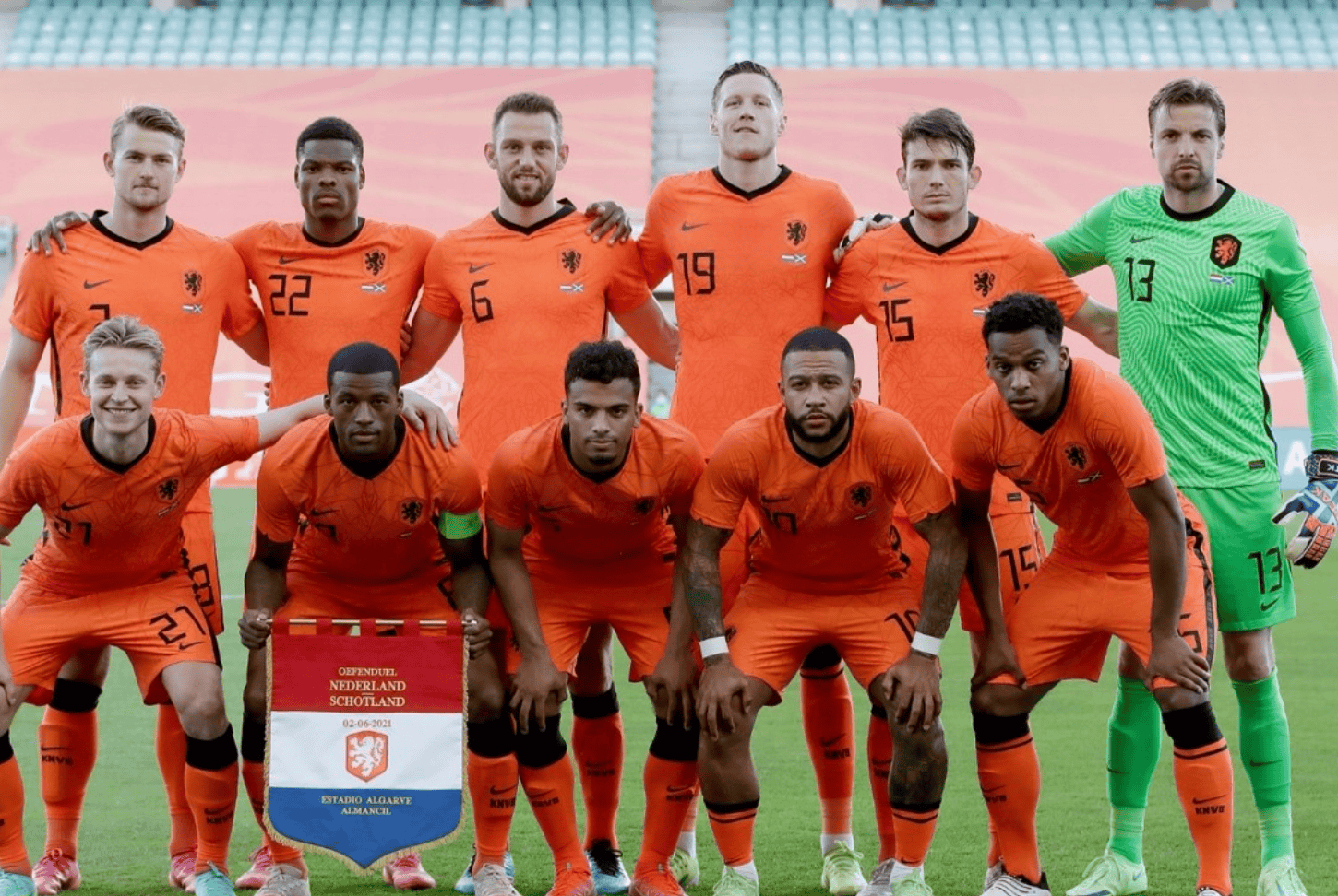 波兰队争取晋级机会，全力以赴的简单介绍