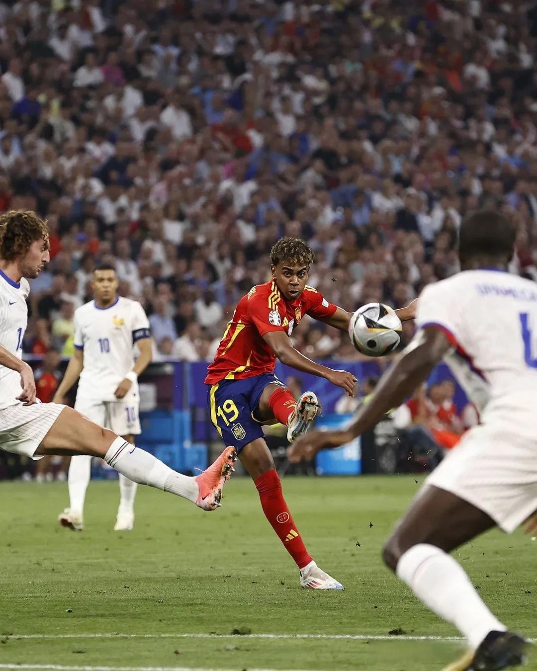 温格领军皇马逆转瓦伦西亚,晋级欧冠半决赛的简单介绍 温格领军皇马逆转瓦伦西亚,晋级欧冠半决赛的简单介绍