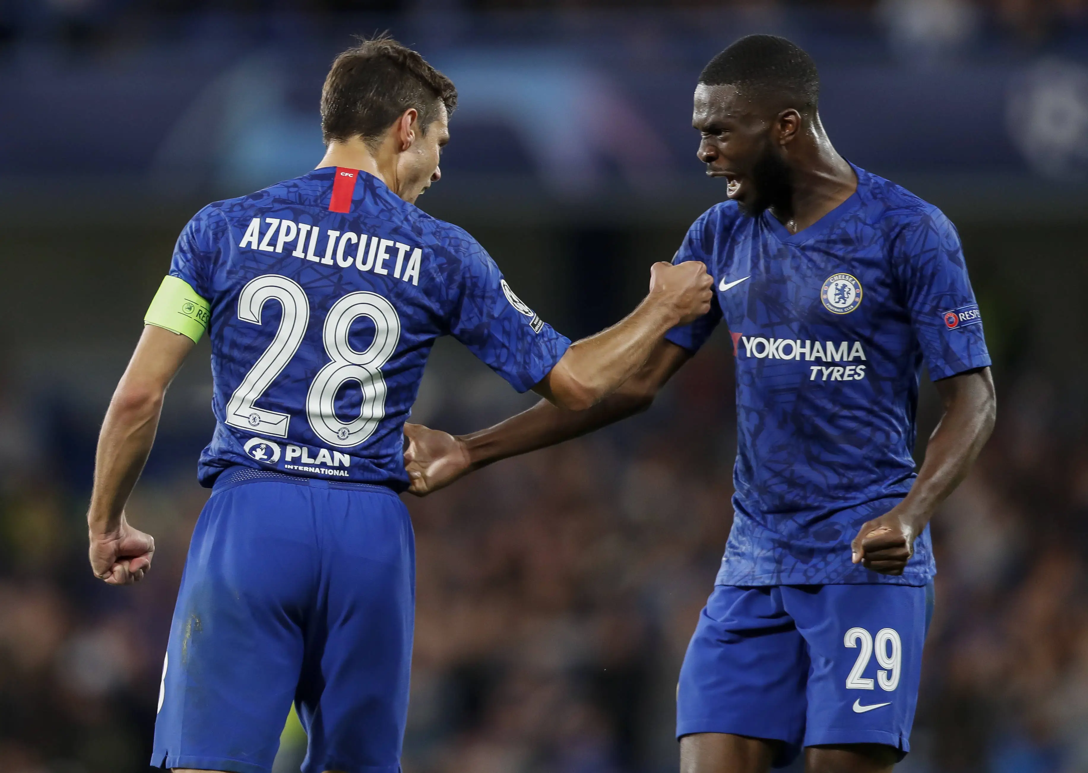 包含布莱顿客场不敌切尔西，保级希望渺茫的词条