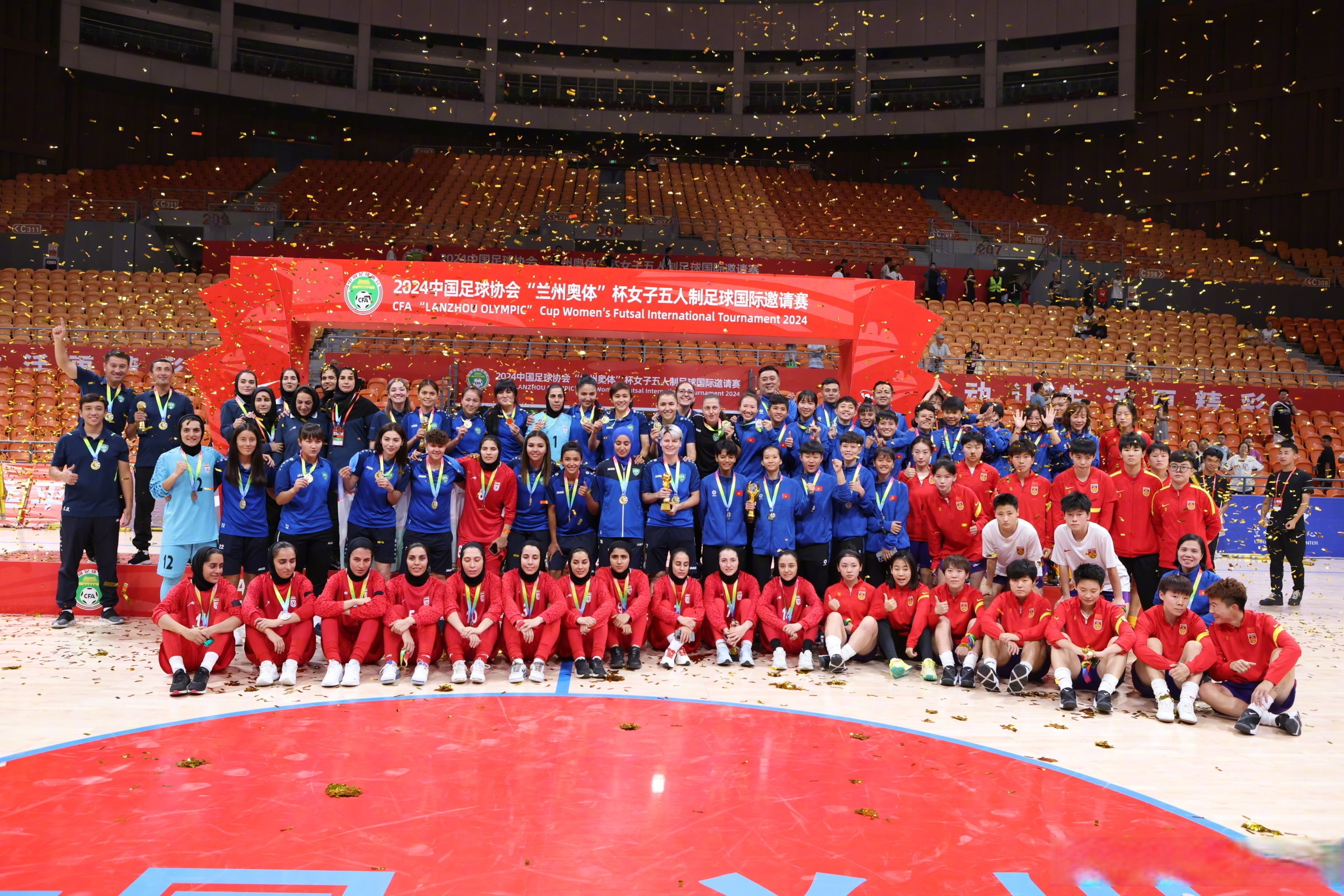 国内足球锦标联赛争夺战全新篇章