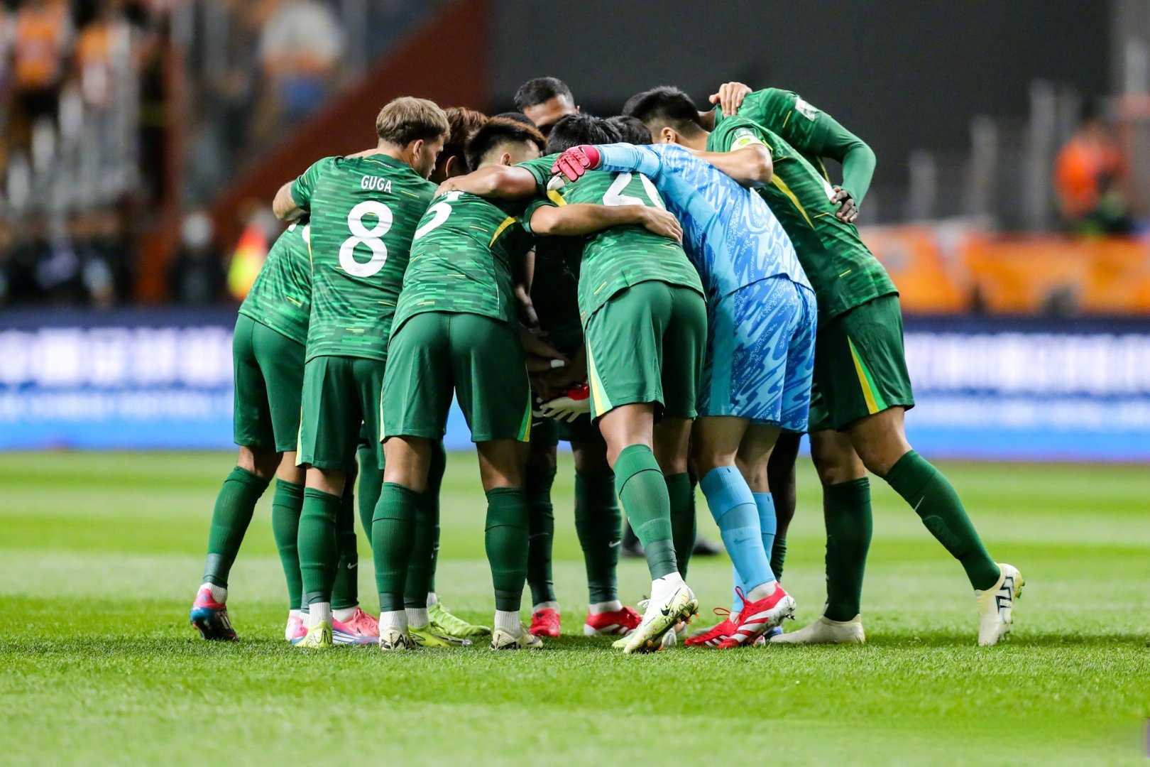 比赛中灵活变阵，助球队驰骋胜场