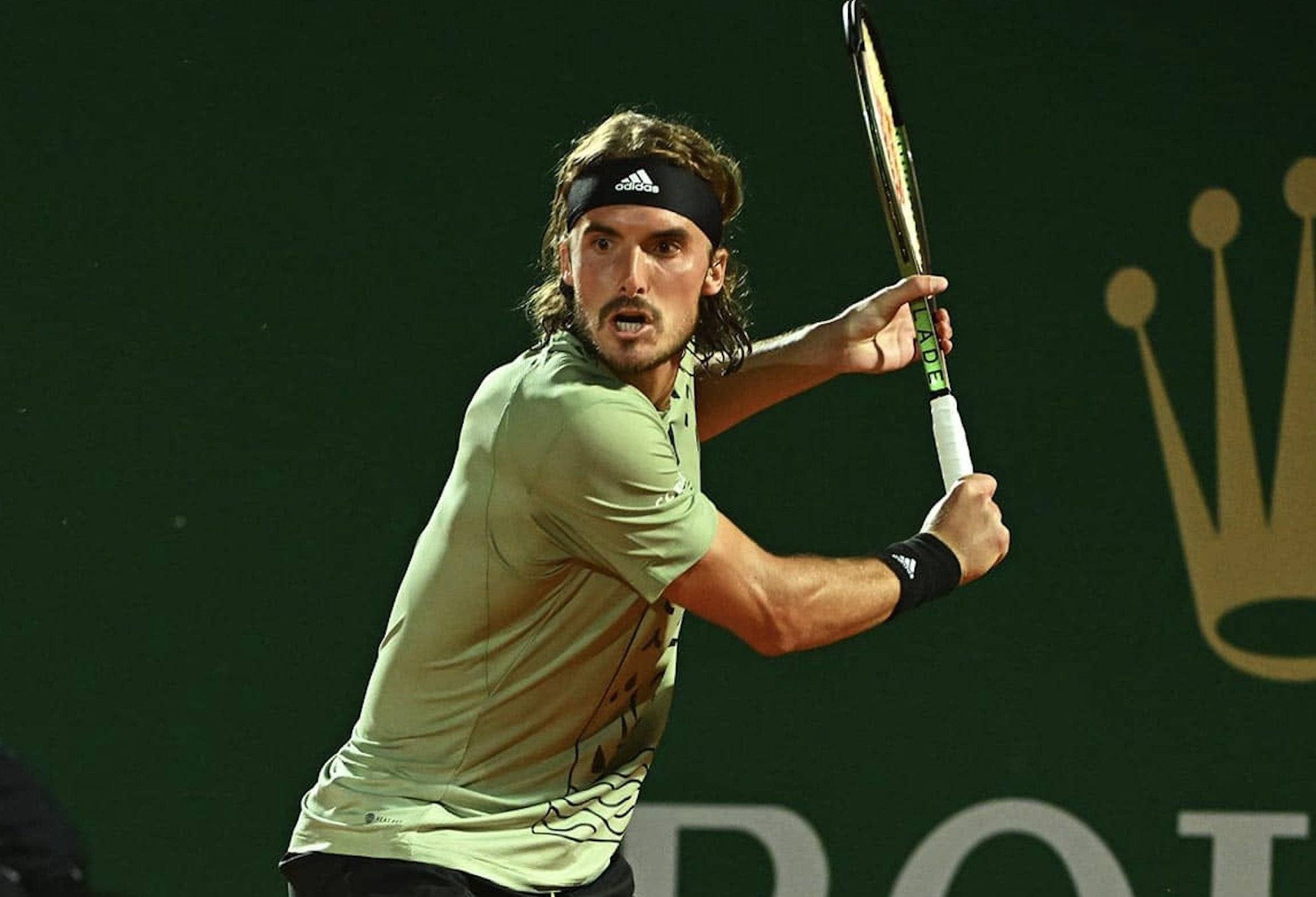 包含ATP总决赛鏖战拉沃尔杯，西西帕斯带队取胜的词条