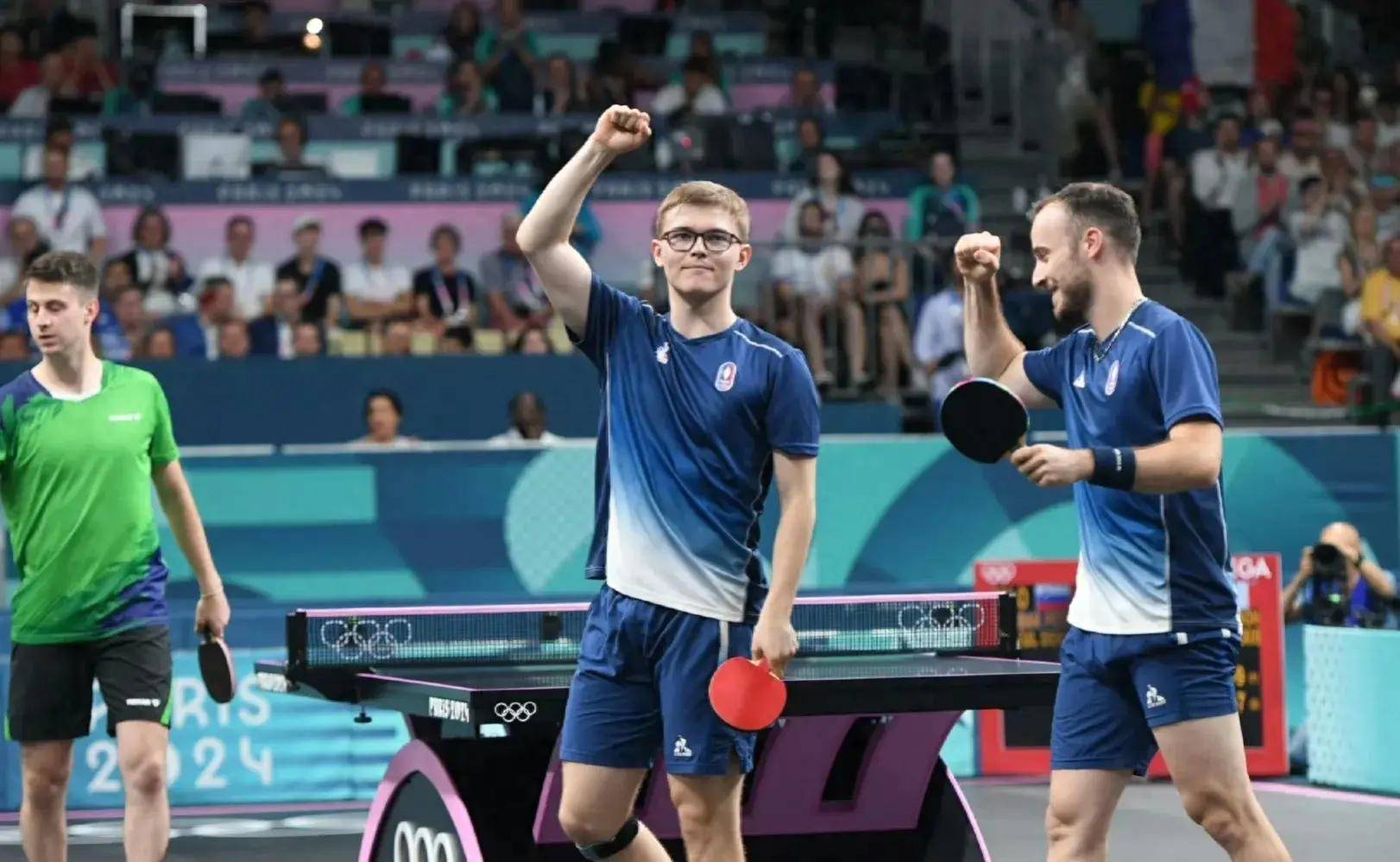 法国乒乓球队险胜德国乒乓球队，许昕完成帽子戏法的简单介绍