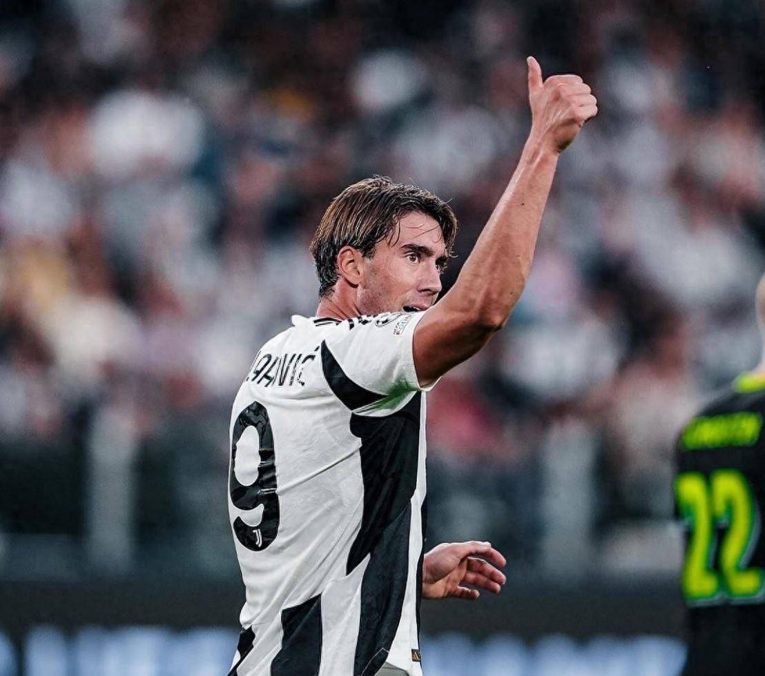 乌拉圭鏖战秘鲁，弗拉霍维奇打破历史纪录