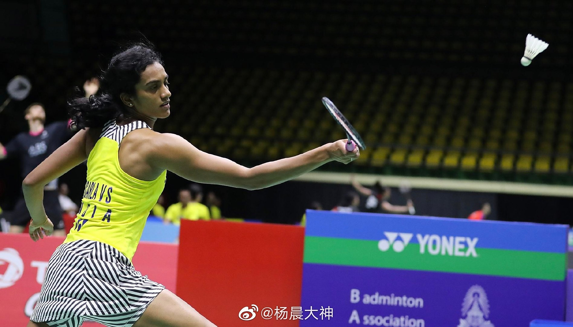英格兰羽毛球队逆转印度羽毛球队，辛杜统治全场的简单介绍
