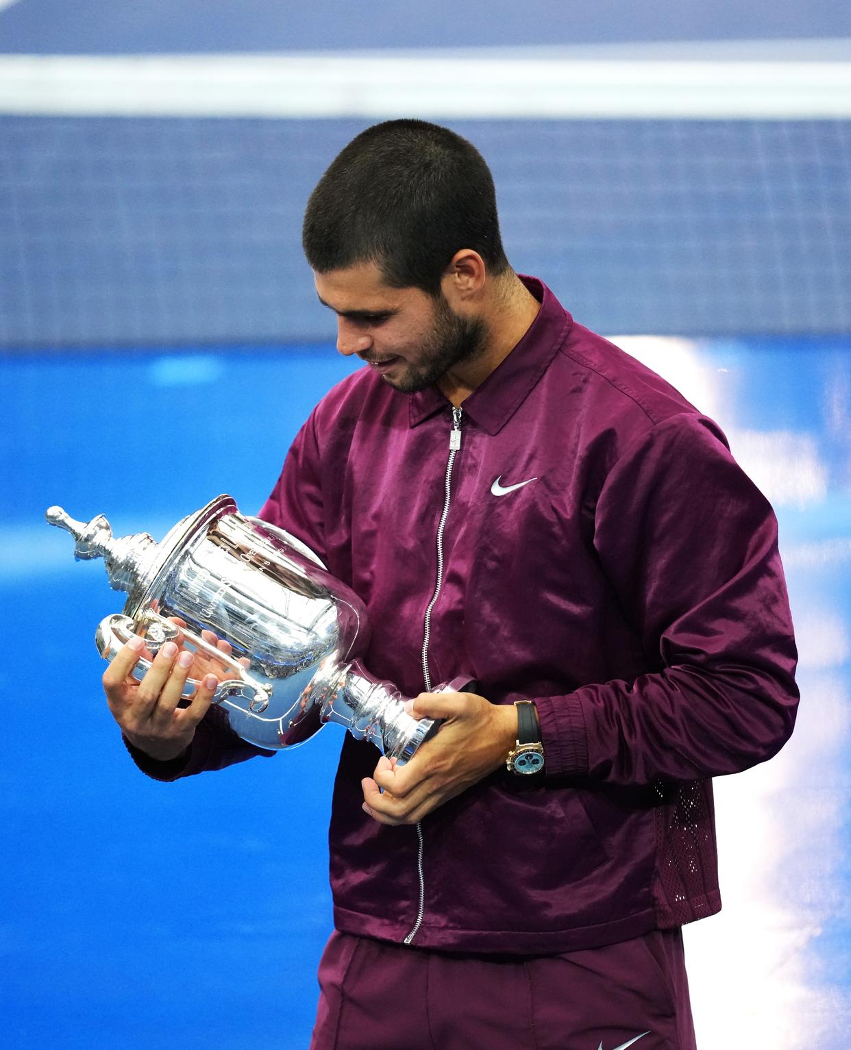 包含世界网球队碾压欧洲网球队，阿尔卡拉斯打破历史纪录的词条