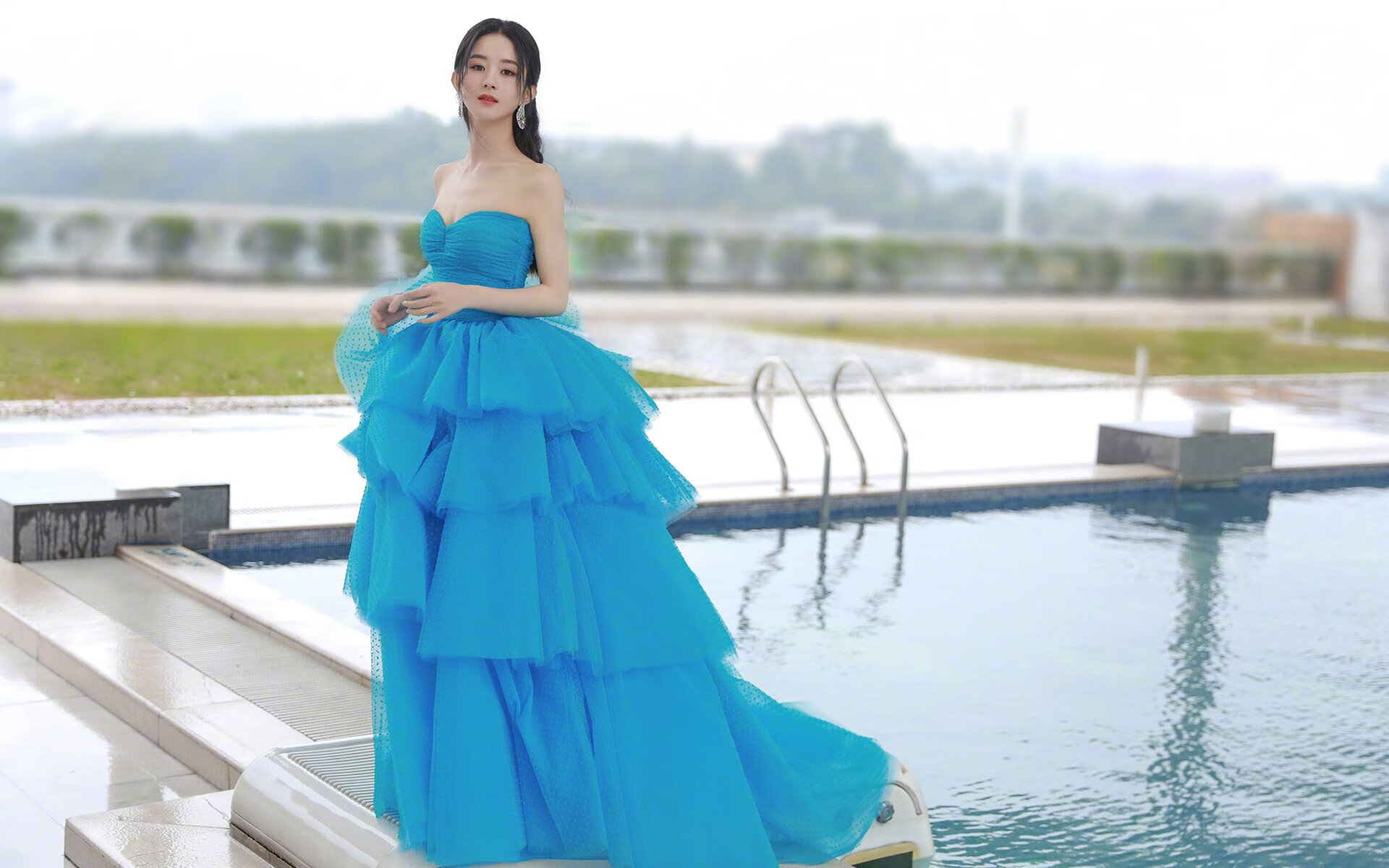 牙买加旋风对阵红色巨舰，贝林厄姆惊艳四座的跨时空对决