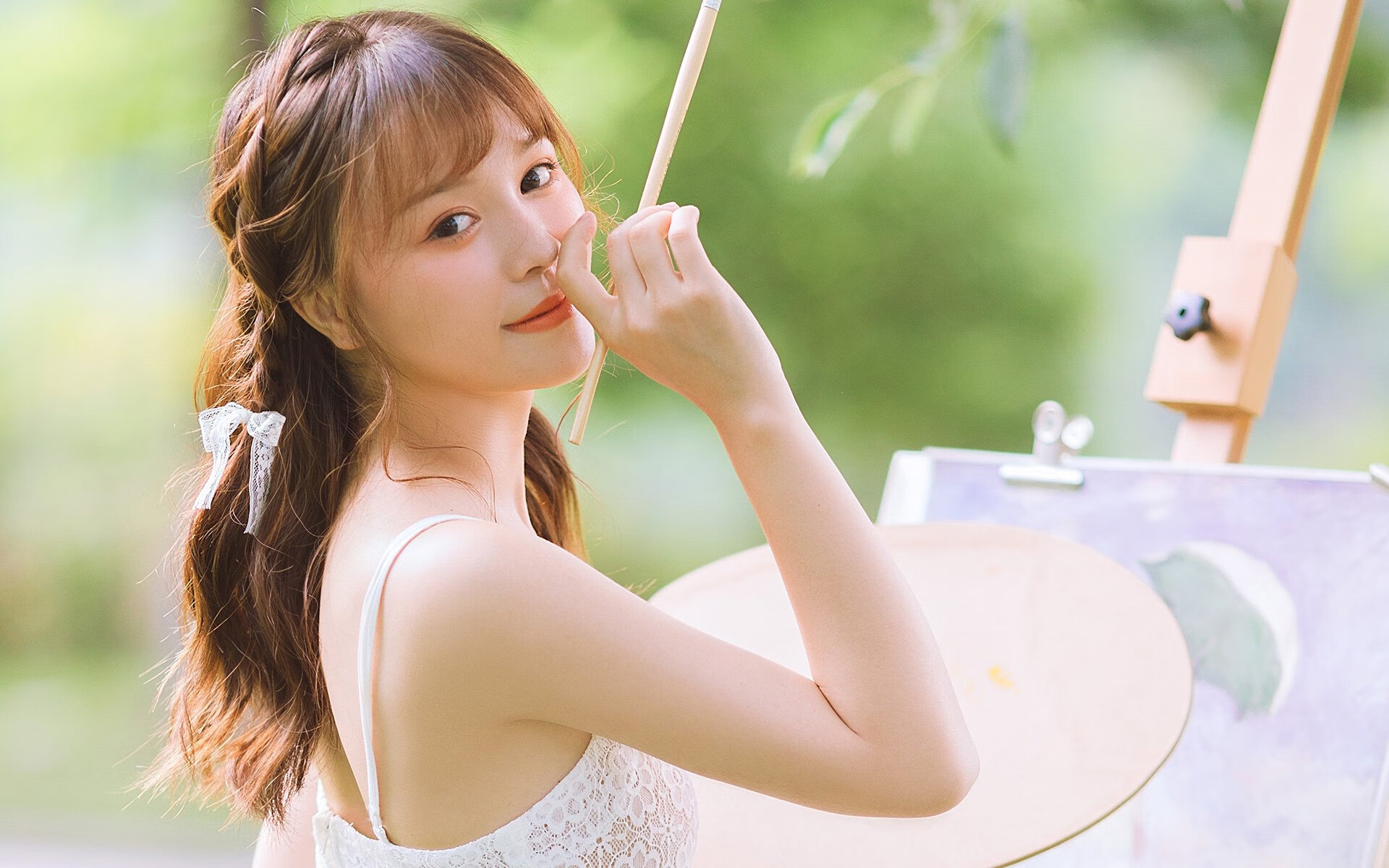 赛道与球场的双重奏,F1街道赛焦点战与雄鹿粉碎活塞的胜利哲学